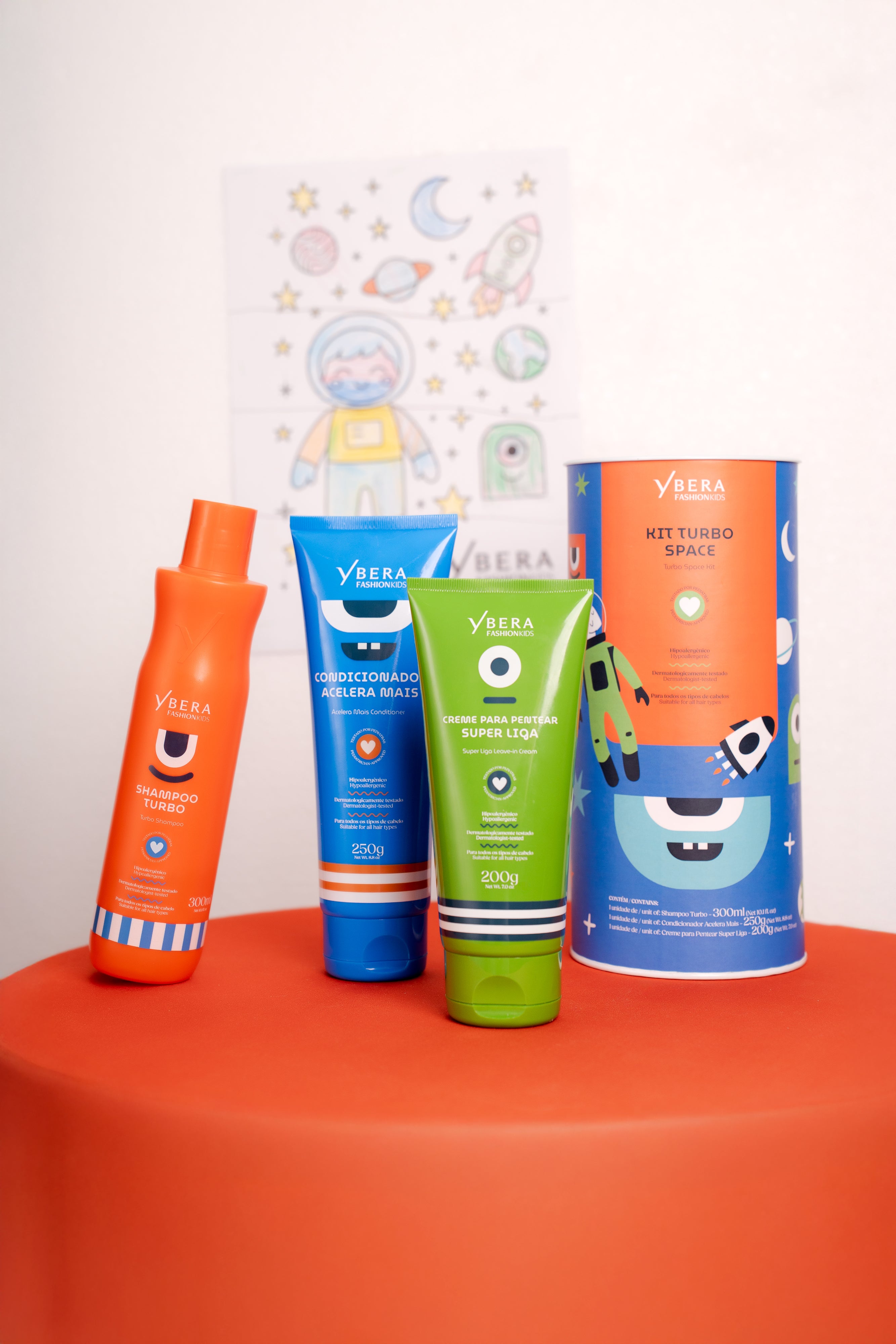 Cronograma Niño Fashion Kids Lata (Shampoo 300ml + Acondicionador 250g + Crema de Peinar Fijadora 200g)