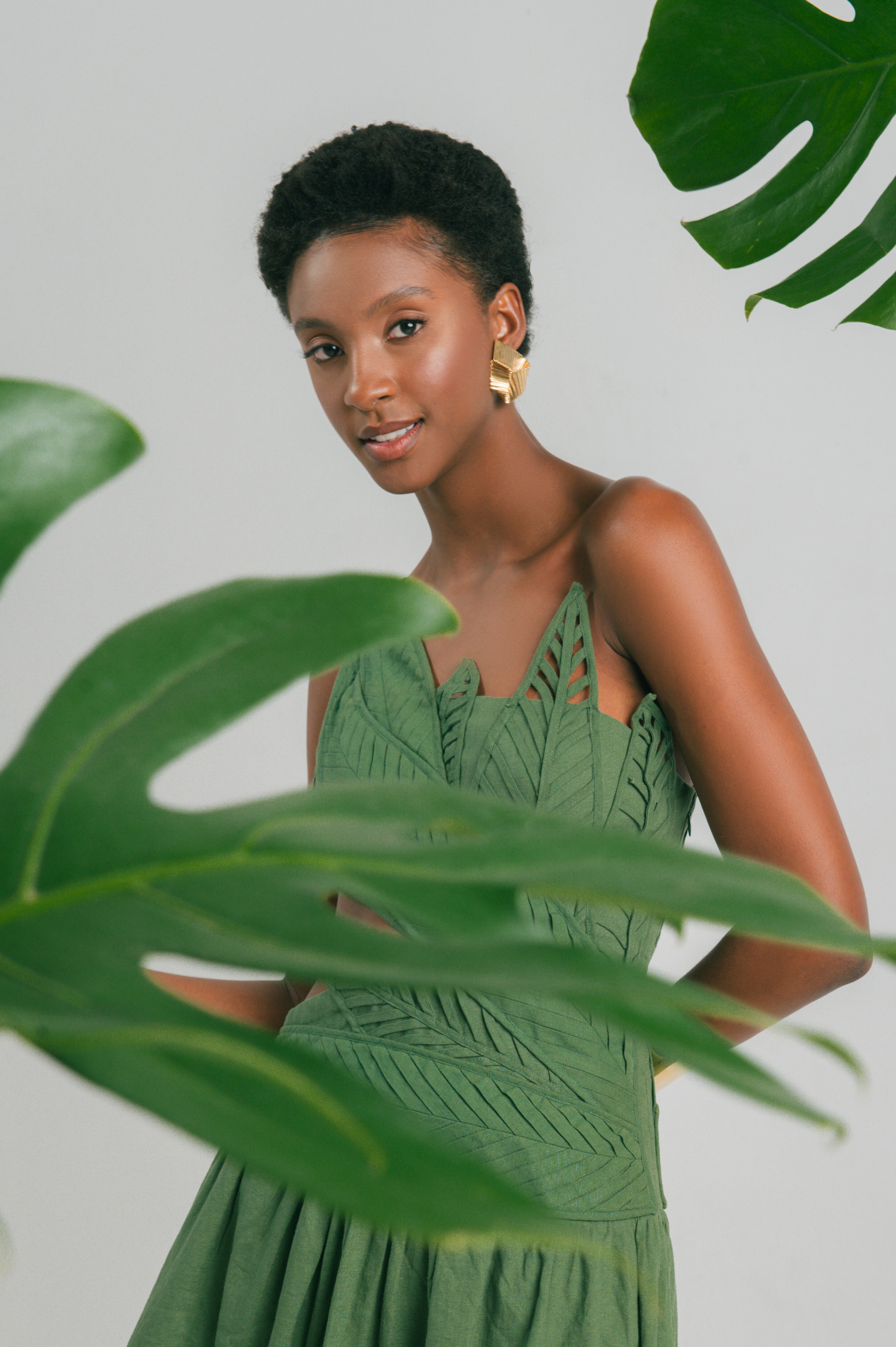 Essencia Brasileira - Floresta Kit ( Shampoo 250ml + Acondicionador 250ml + Leave-in 250gr